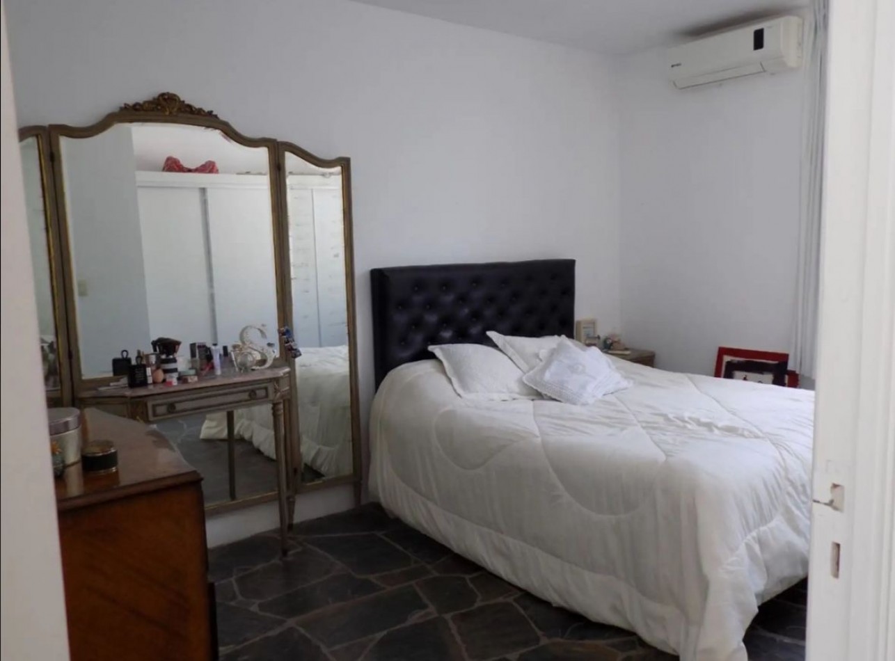 VENTA CASA 5 ambientes COUNTRY ABRIL - 