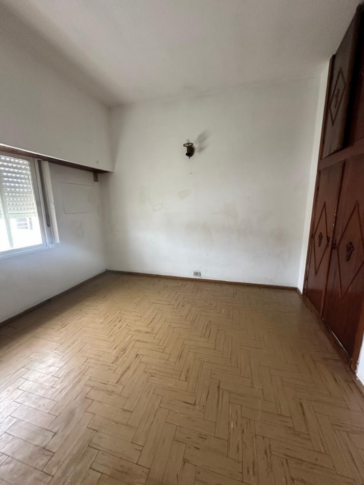 SE ALQUILA AMPLIO PH DE 3 AMBIENTES