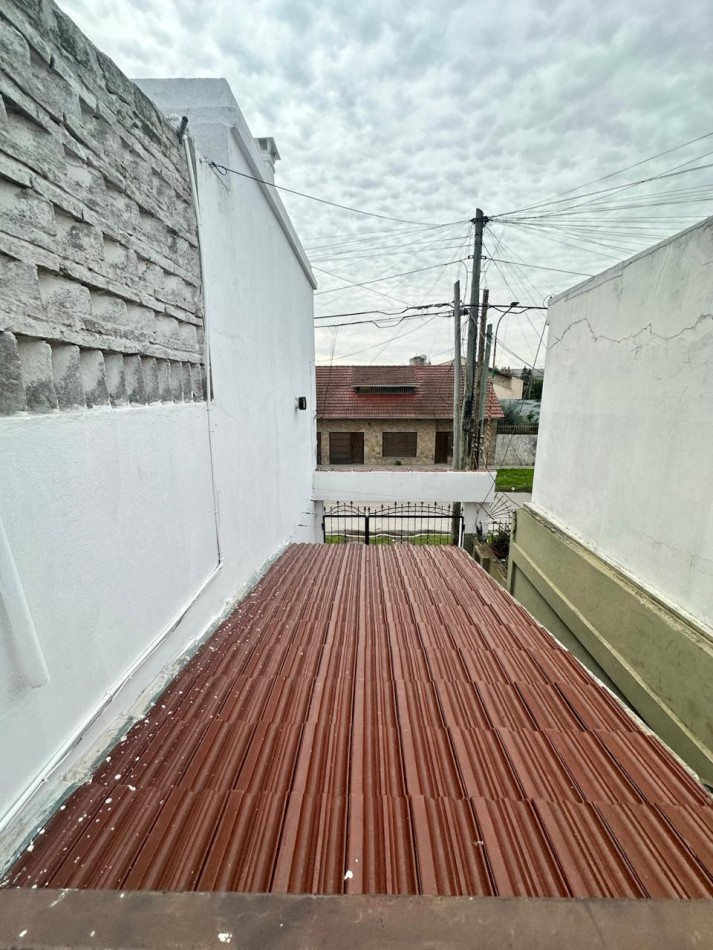 SE ALQUILA AMPLIO PH DE 3 AMBIENTES
