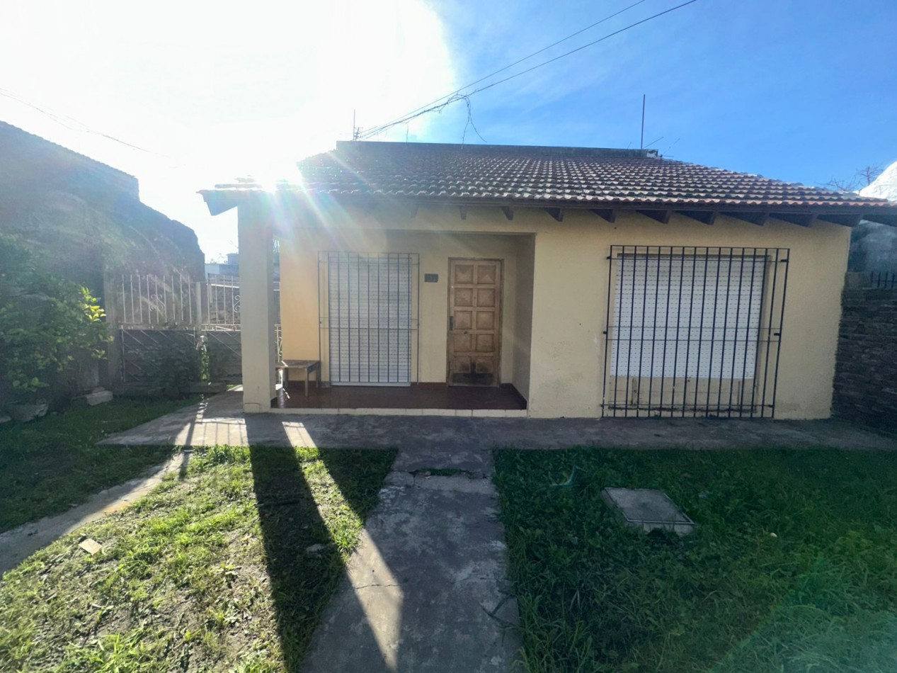 OPORTUNIDAD SE ALQUILA CASA 3 AMBIENTES