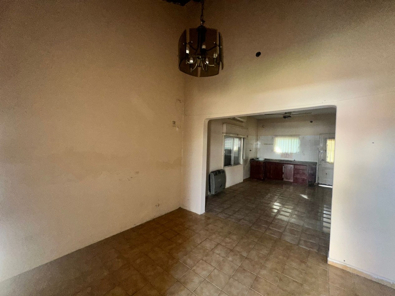 OPORTUNIDAD SE ALQUILA CASA 3 AMBIENTES