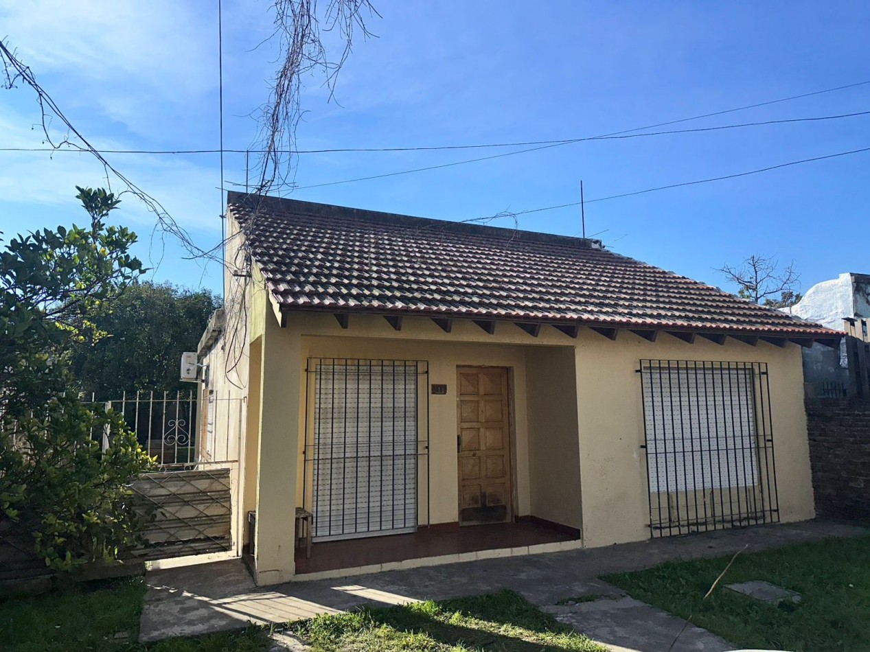 OPORTUNIDAD SE ALQUILA CASA 3 AMBIENTES