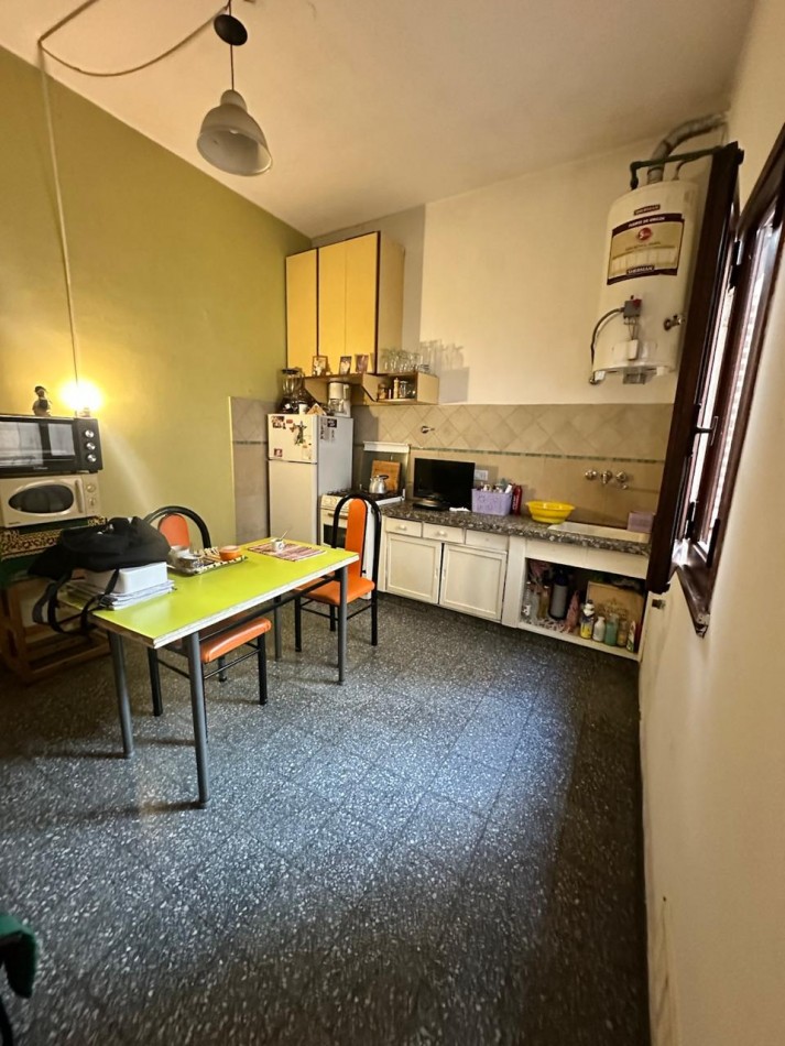 SE VENDE PH 2 AMBIENTES - QUILMES