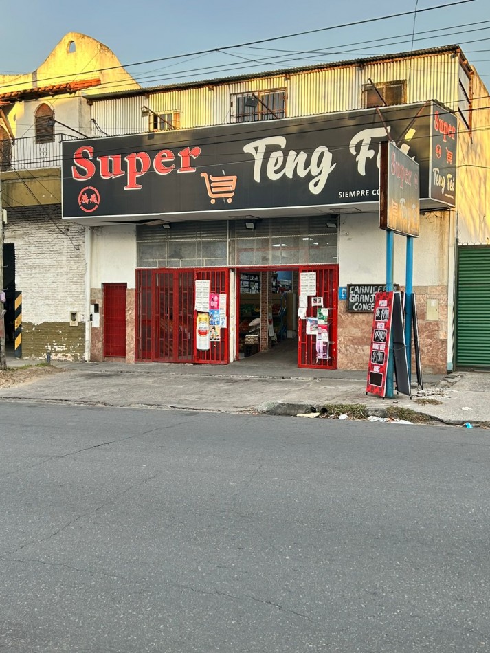Local en Venta de 400Mts Sobre Amoedo - Quilmes