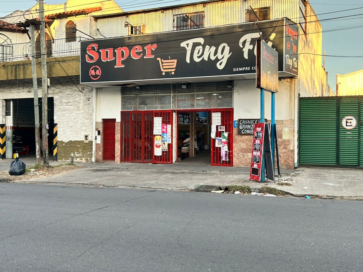 Local en Venta de 400Mts Sobre Amoedo - Quilmes