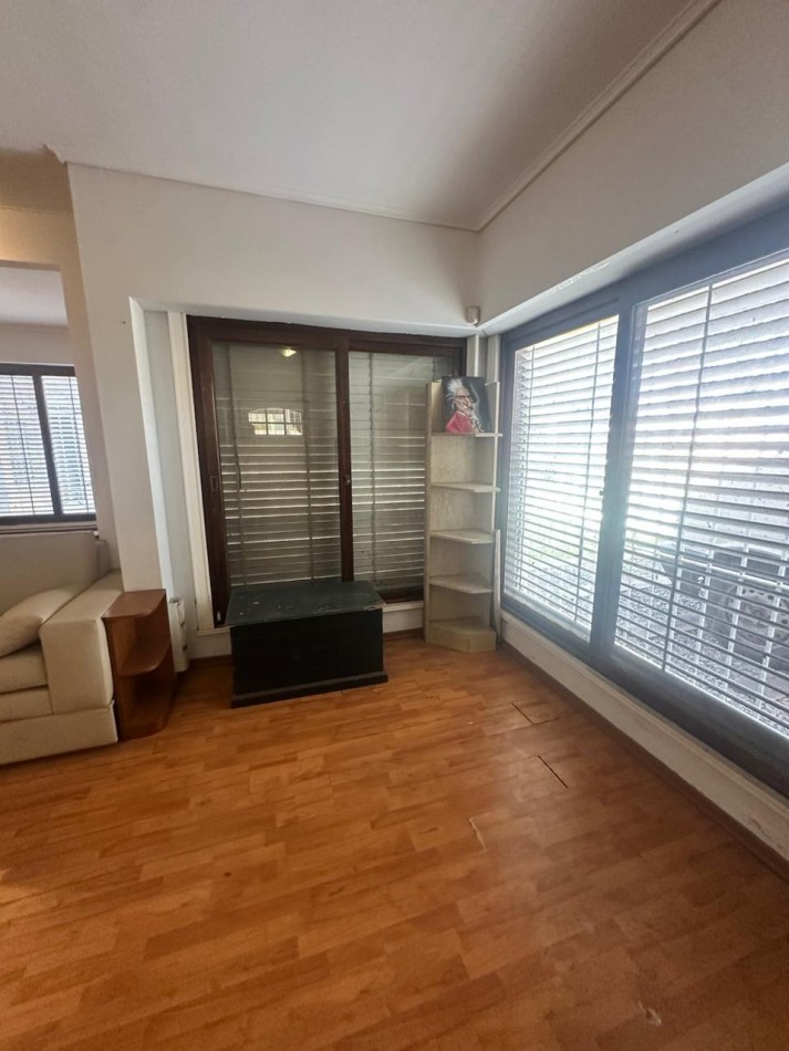 SE ALQUILA CASA USO PROFESIONAL - QUILMES 