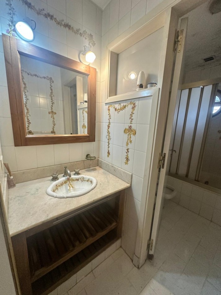 SE ALQUILA CASA USO PROFESIONAL - QUILMES 