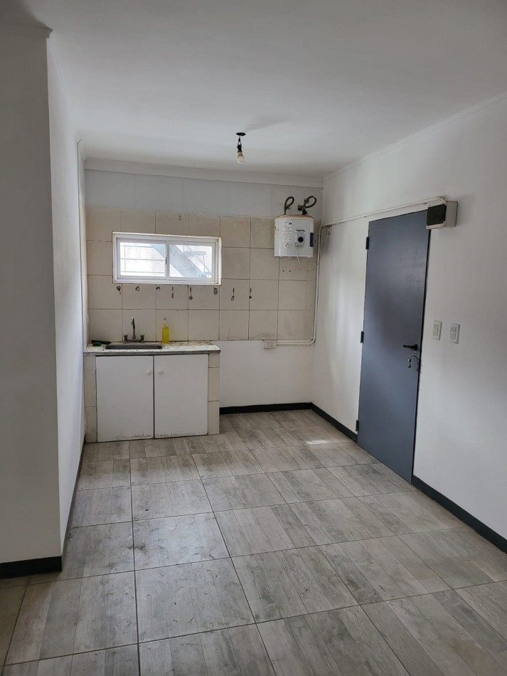 DEPARTAMENTO 3 AMBIENTES EN ALQUILER - QUILMES OESTE