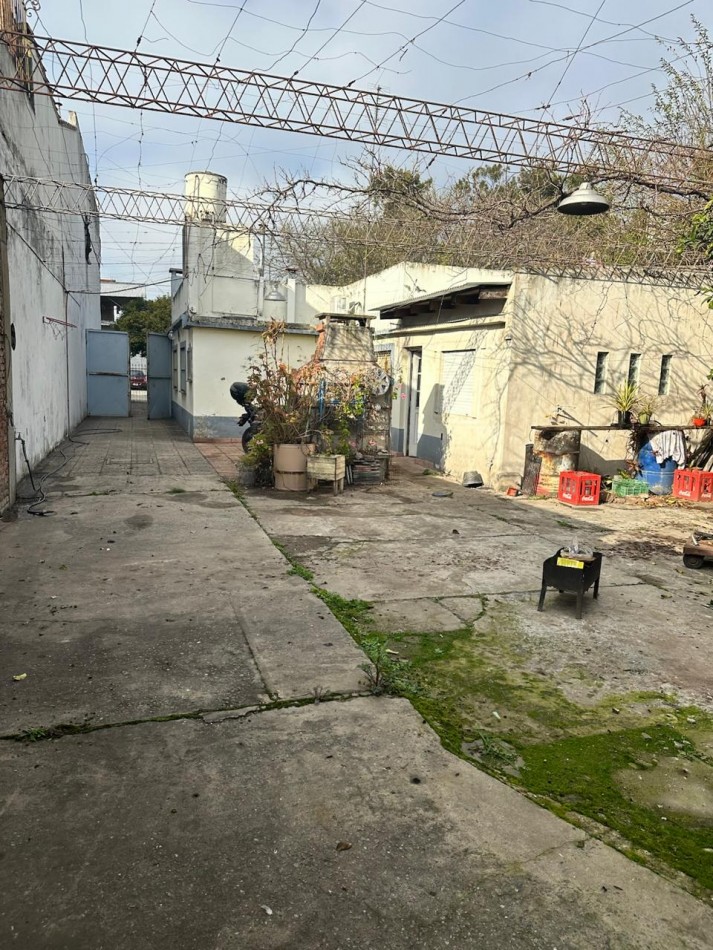 OPORTUNIDAD CASA DE 3 AMBIENTES EN VENTA - QUILMES OESTE