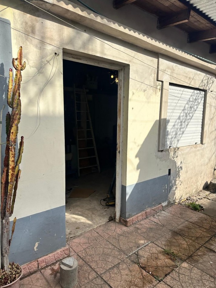 OPORTUNIDAD CASA DE 3 AMBIENTES EN VENTA - QUILMES OESTE