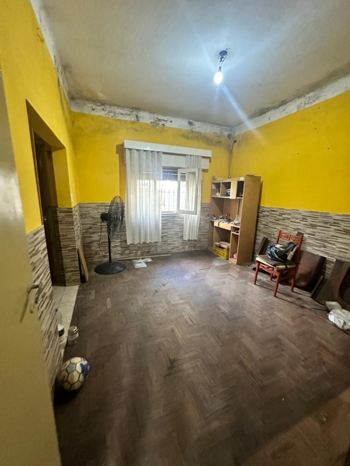 OPORTUNIDAD CASA DE 3 AMBIENTES EN VENTA - QUILMES OESTE