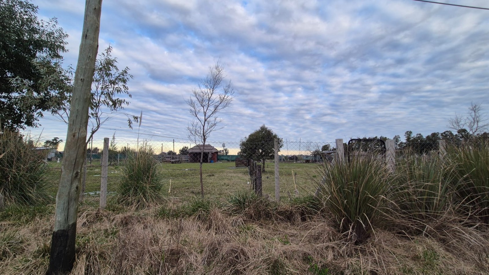 SE VENDE FRANCCION 1800MTRS2 EN BRANDSEN