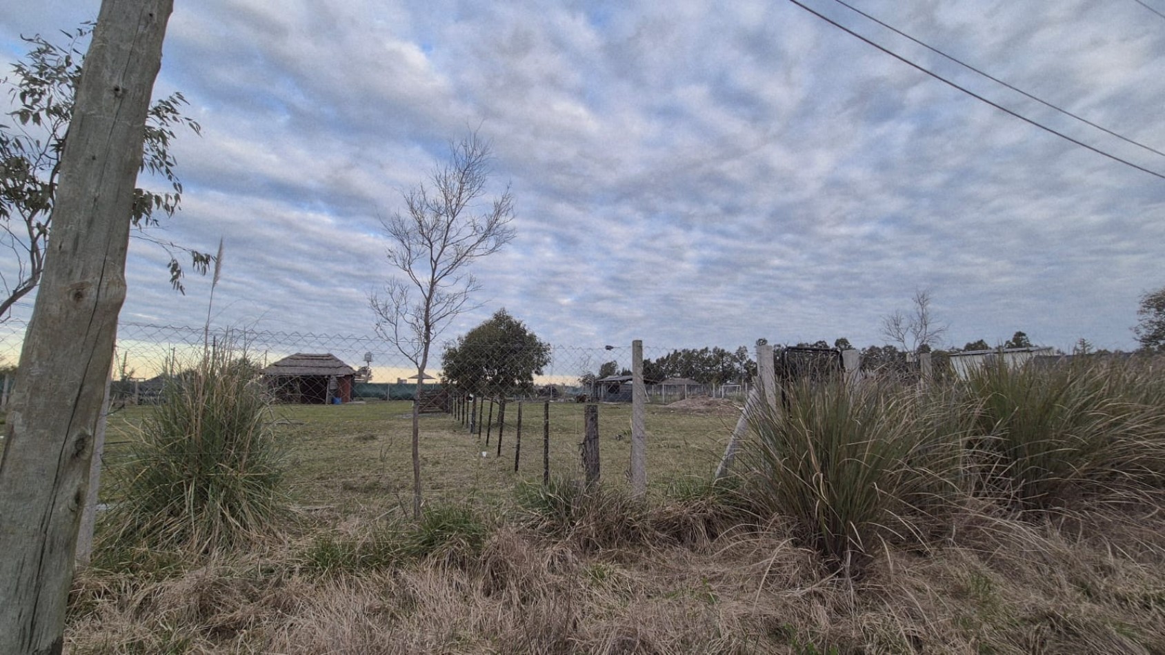 SE VENDE FRANCCION 1800MTRS2 EN BRANDSEN