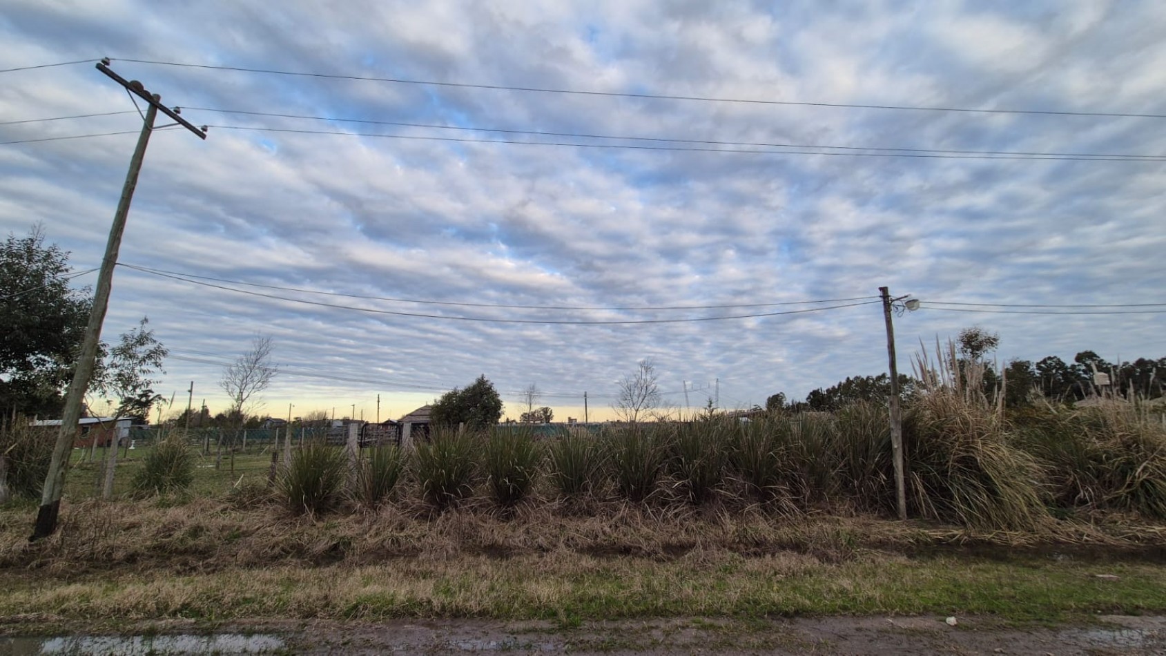 SE VENDE FRANCCION 1800MTRS2 EN BRANDSEN