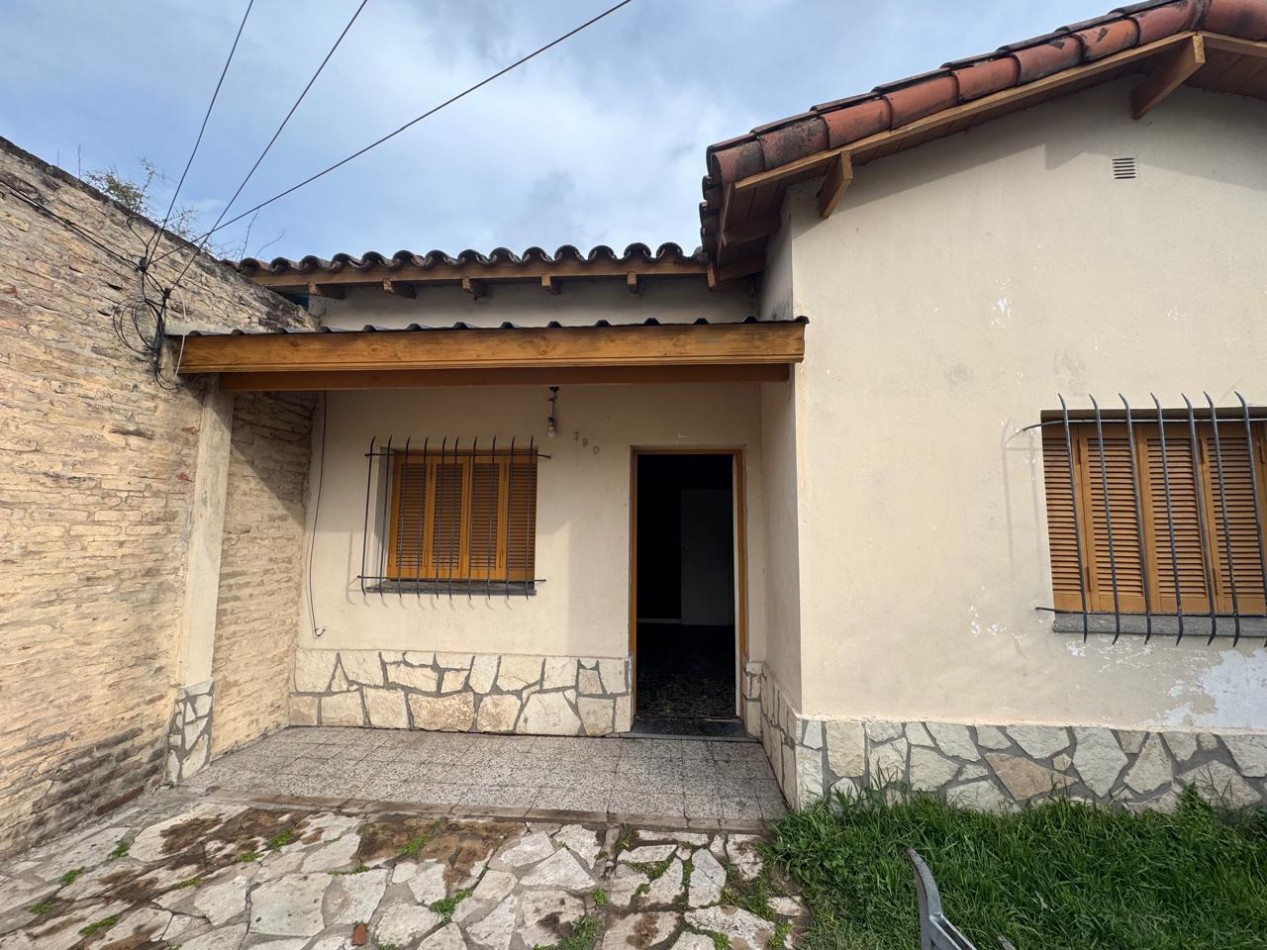 Se alquila CASA 3 ambientes en Florencio Varela