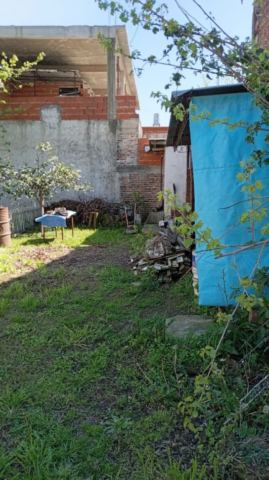 SE VENDEN 2 CASAS DE 3 AMBIENTES CADA UNA - QUILMES OESTE