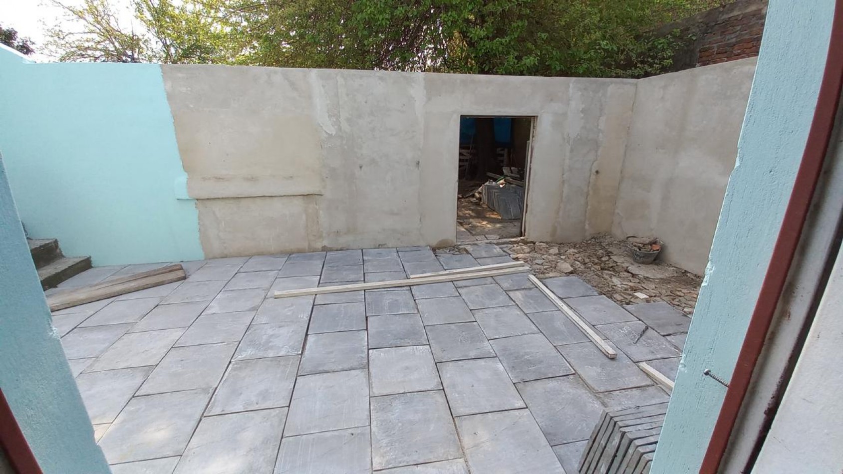 SE VENDEN 2 CASAS DE 3 AMBIENTES CADA UNA - QUILMES OESTE