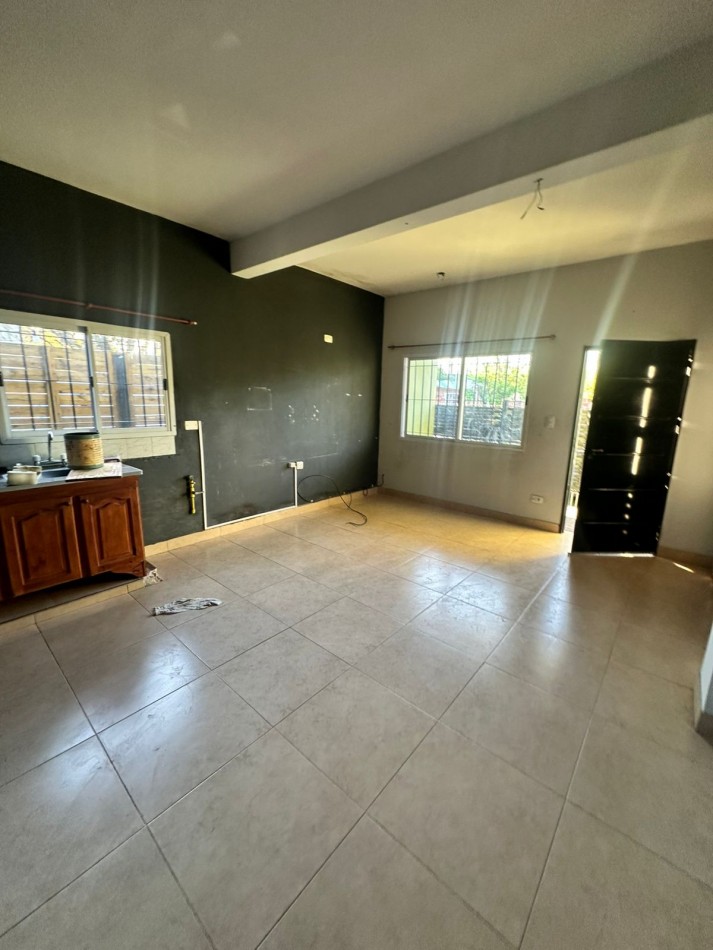 SE ALQUILA DEPTO 2 AMBIENTES - BERAZATEGUI OESTE