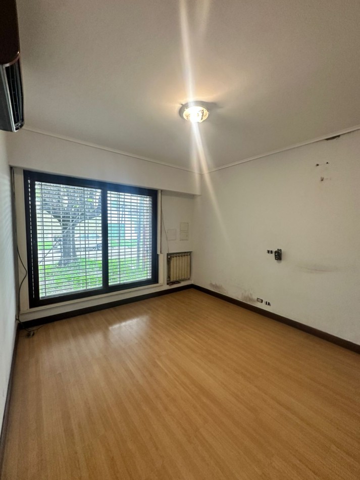 SE ALQUILA CASA PARA USO PROFESIONAL - QUILMES 