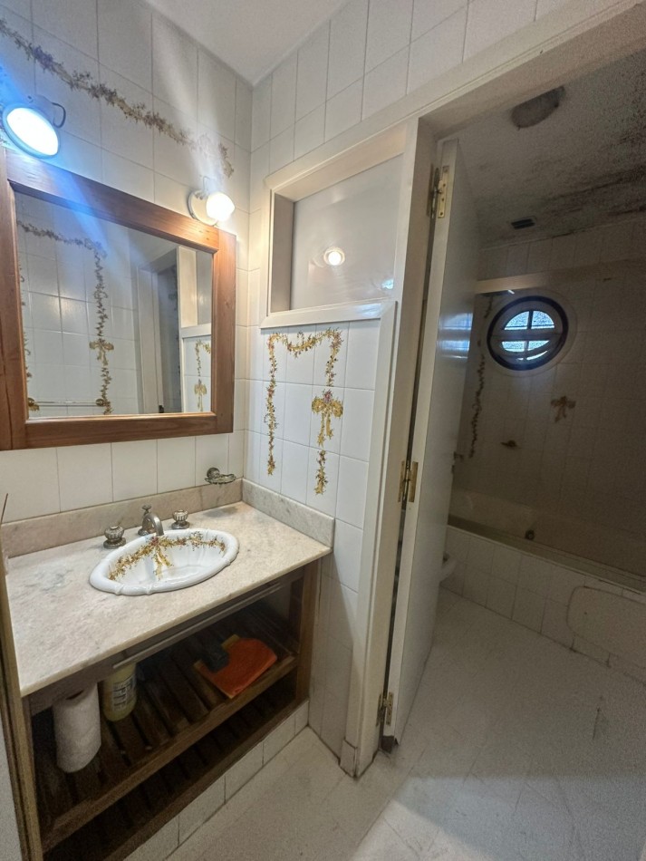 SE ALQUILA CASA PARA USO PROFESIONAL - QUILMES 