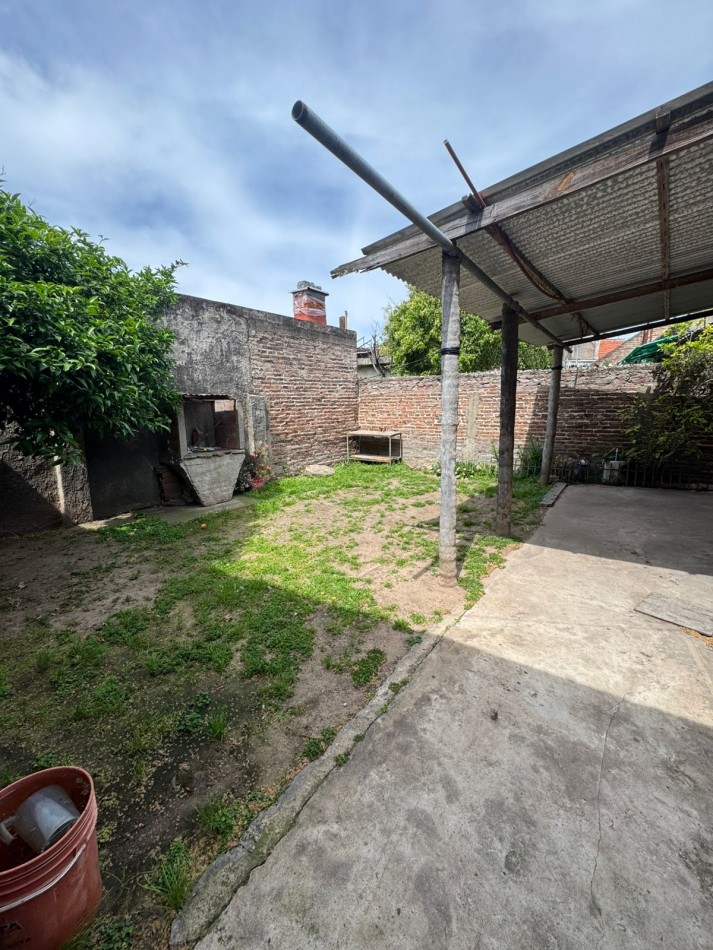 SE VENDE CASA A REFACCIONAR 3 AMBIENTES - QUILMES