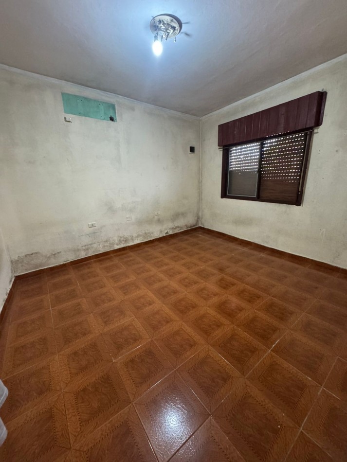 SE VENDE CASA A REFACCIONAR 3 AMBIENTES - QUILMES