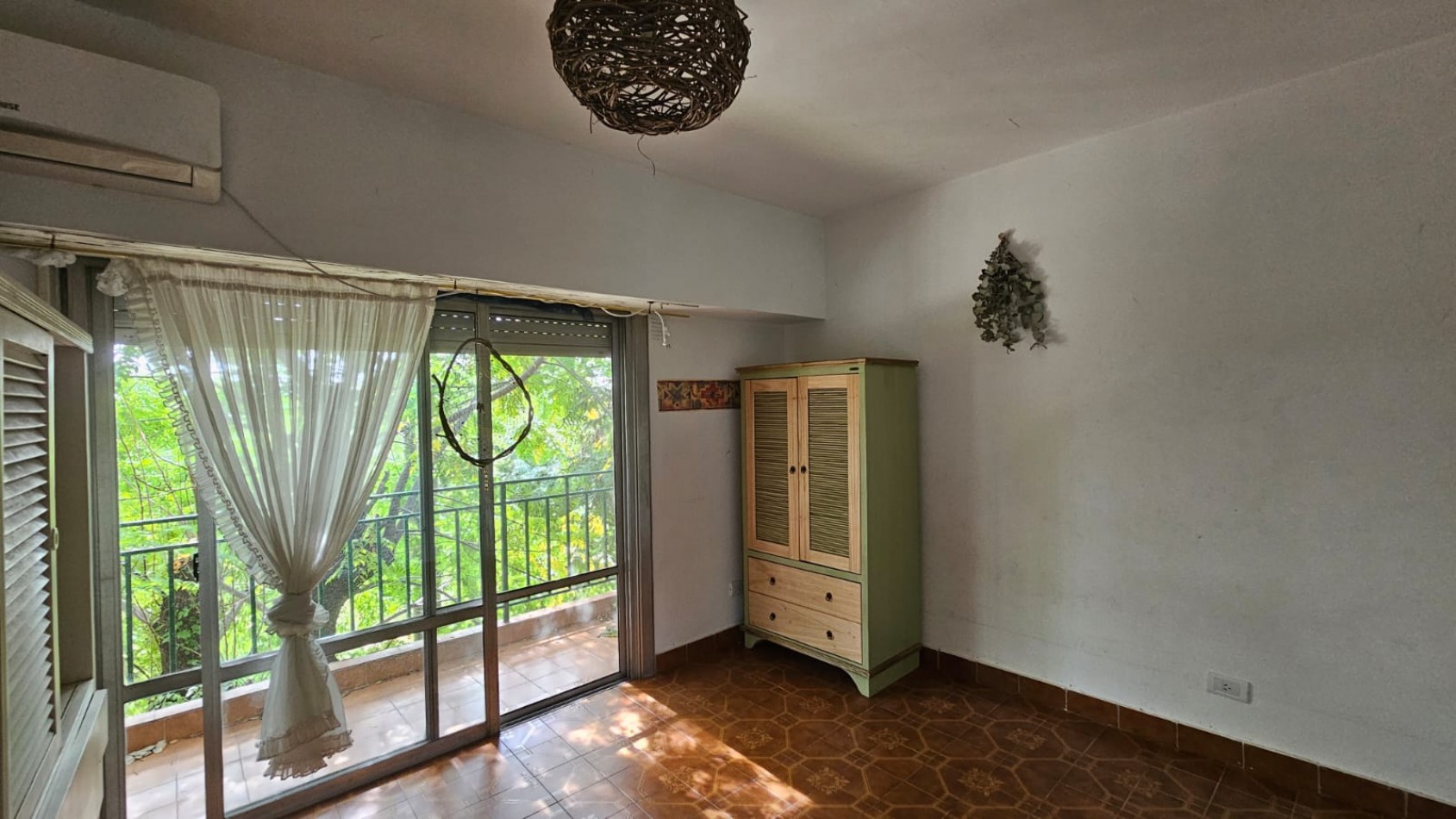 DEPARTAMENTO 3 AMBIENTES EN ALQUILER - QUILMES OESTE