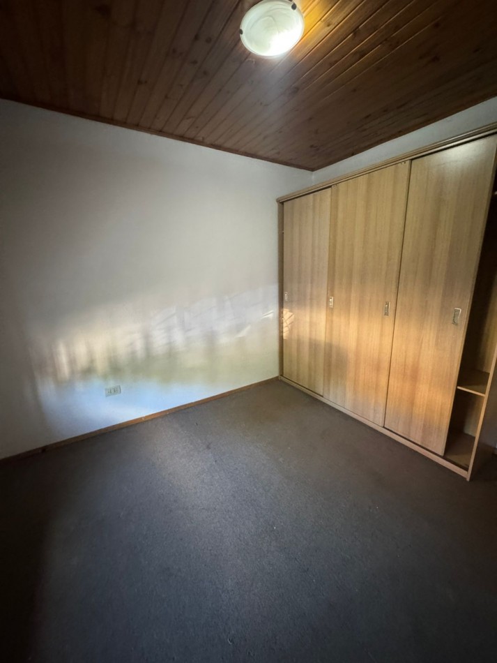 SE ALQUILA PH AL FRENTE DE 2 AMBIENTES - QUILMES OESTE