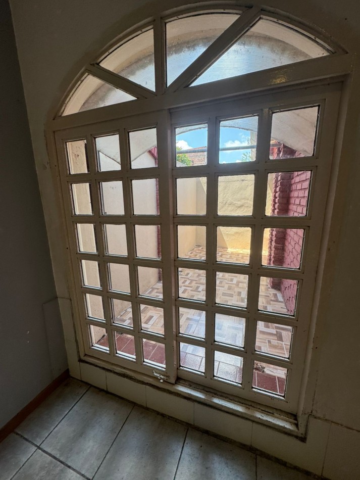 SE ALQUILA AMPLIO DEPARTAMENTO DE 3 AMBIENTES