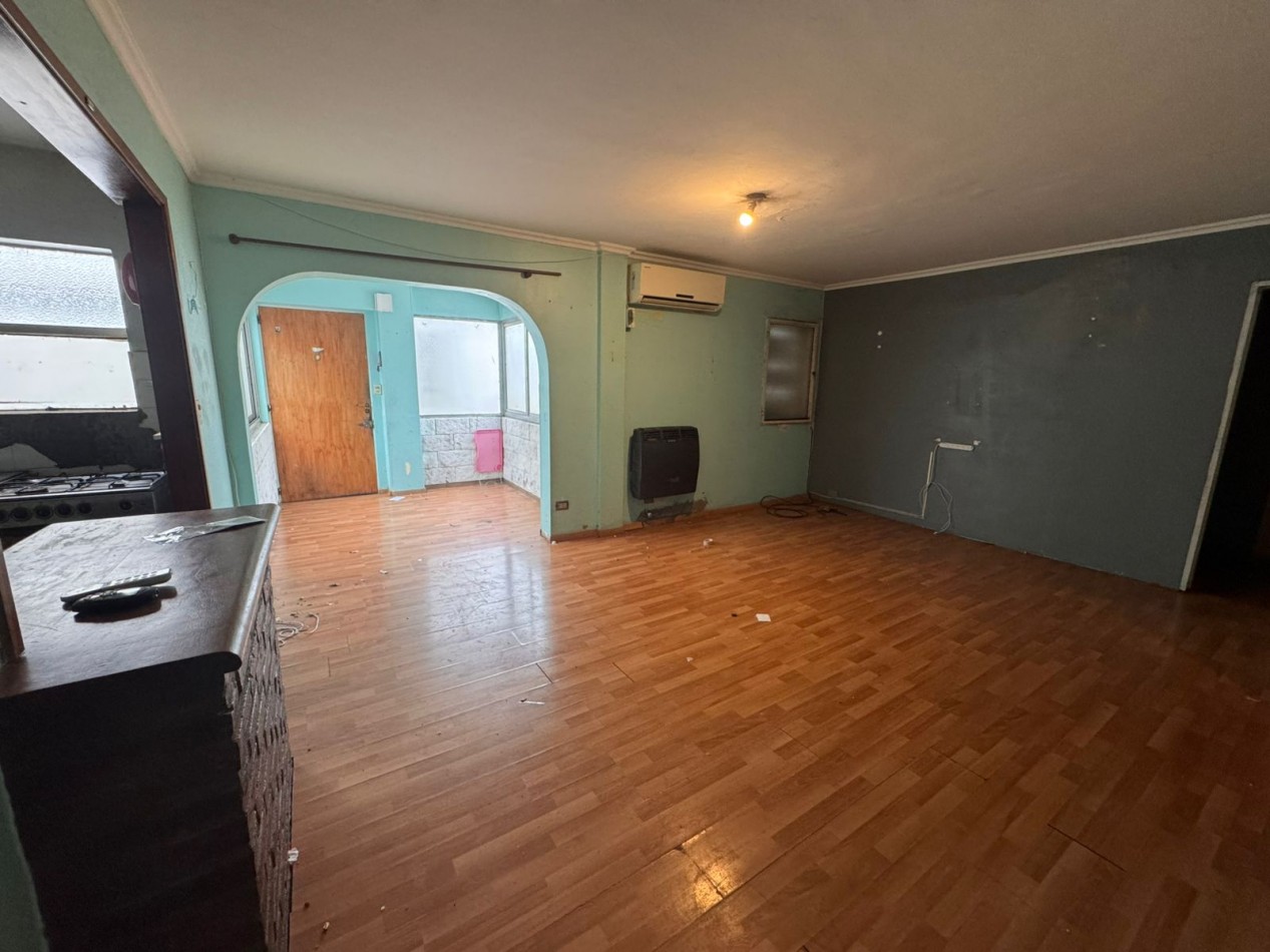 SE VENDE DEPARTAMENTO 4 AMBIENTES - QUILMES