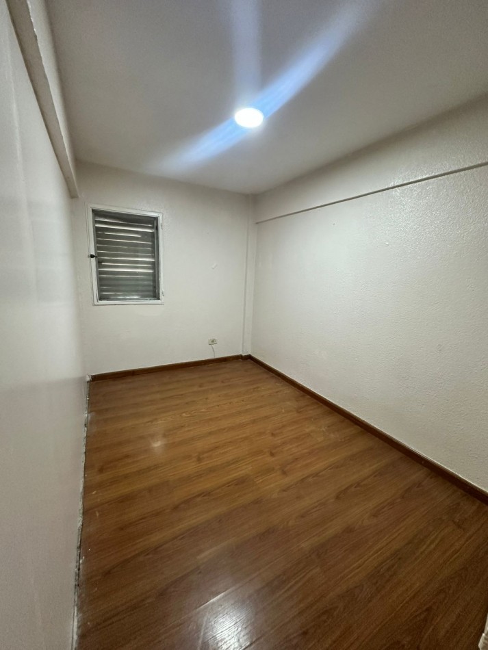 SE VENDE DEPARTAMENTO 4 AMBIENTES - QUILMES