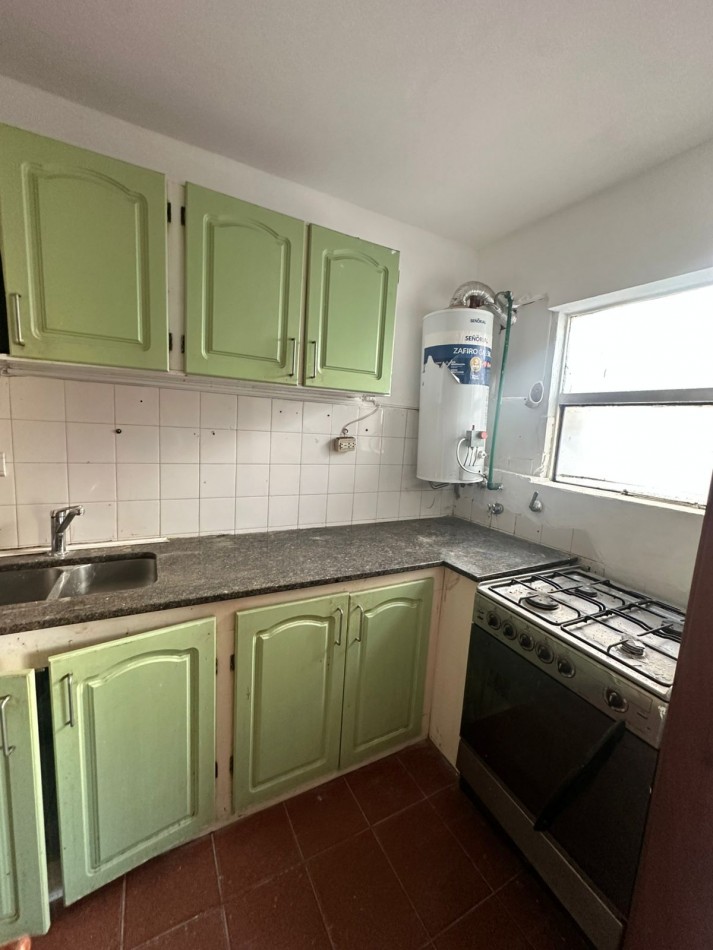 SE VENDE DEPARTAMENTO 4 AMBIENTES - QUILMES