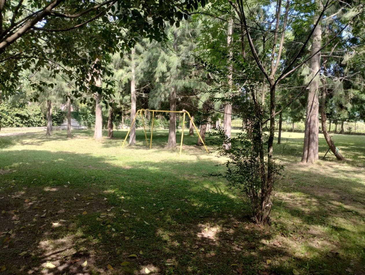 SE VENDE EXCELENTE CASA QUINTA - FLORENCIO VARELA