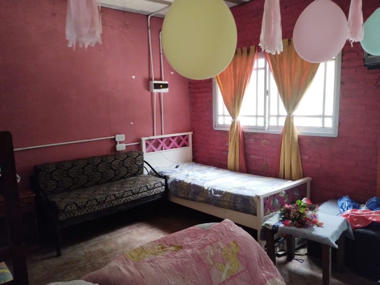 SE VENDE EXCELENTE CASA QUINTA - FLORENCIO VARELA