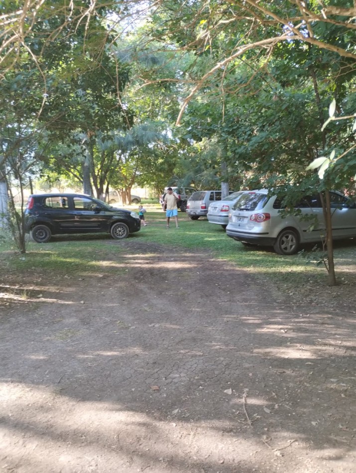 SE VENDE EXCELENTE CASA QUINTA - FLORENCIO VARELA
