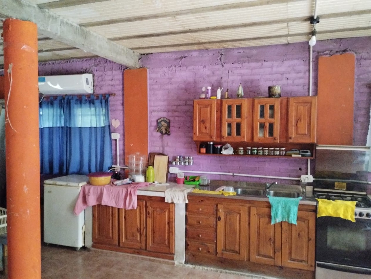 SE VENDE EXCELENTE CASA QUINTA - FLORENCIO VARELA