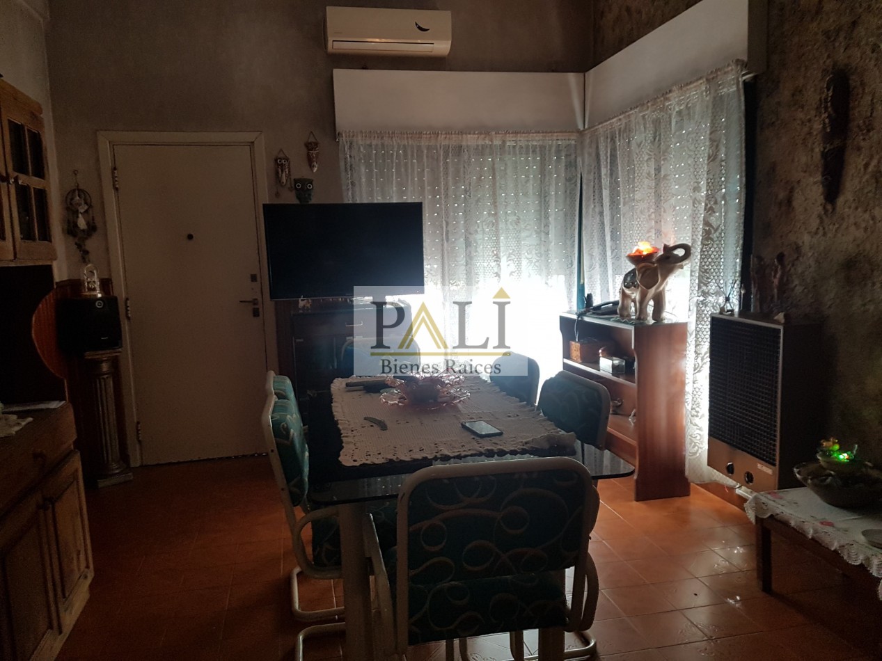 CASA EN VENTA CENTRO FLORENCIO VARELA