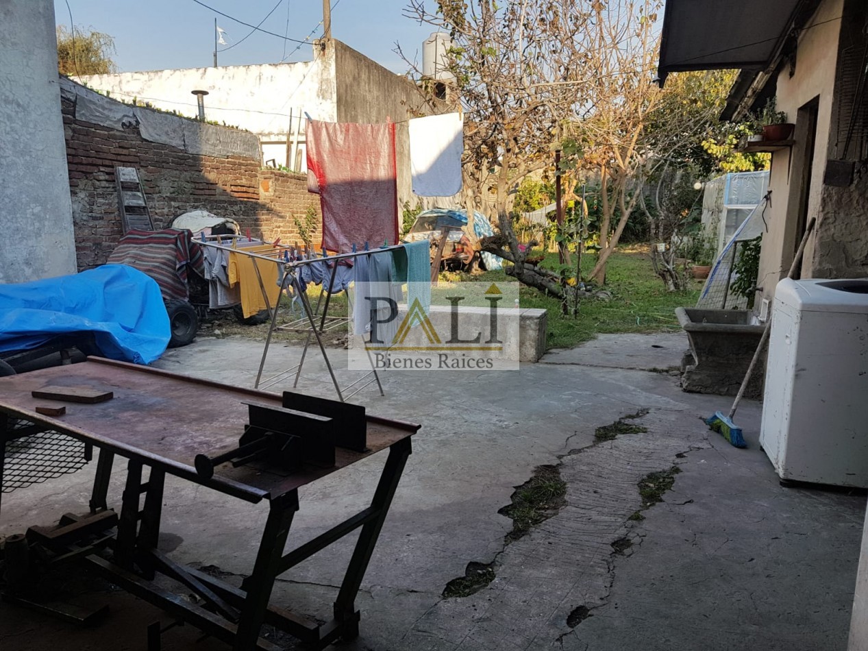 SE VENDE CASA 3 AMBIENTES QUILMES OESTE - APTA CREDITO HIPOTECARIO