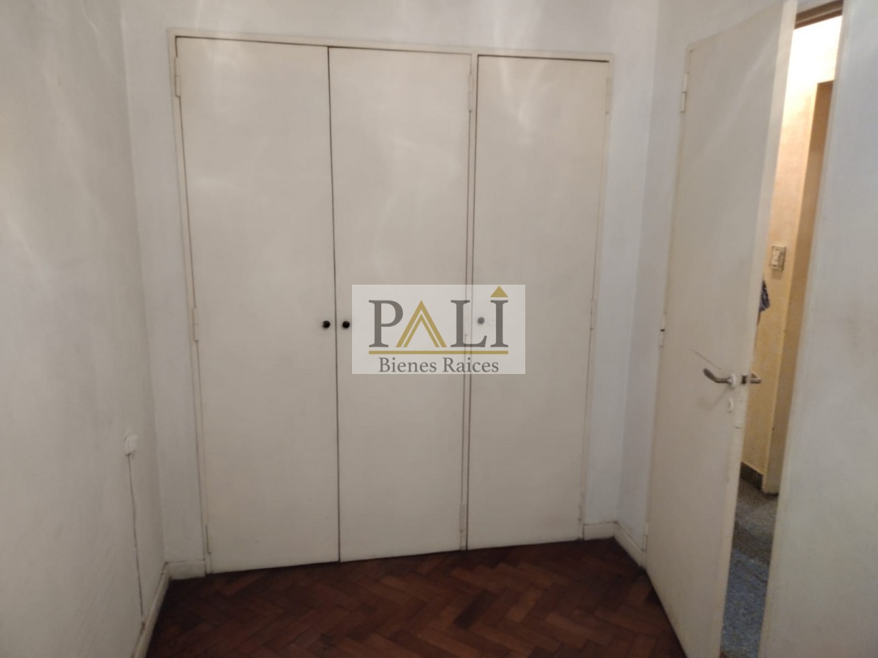 SE VENDE DEPARTAMENTO 4 AMBIENTES - BARRIO GUEMES AVELLANEDA