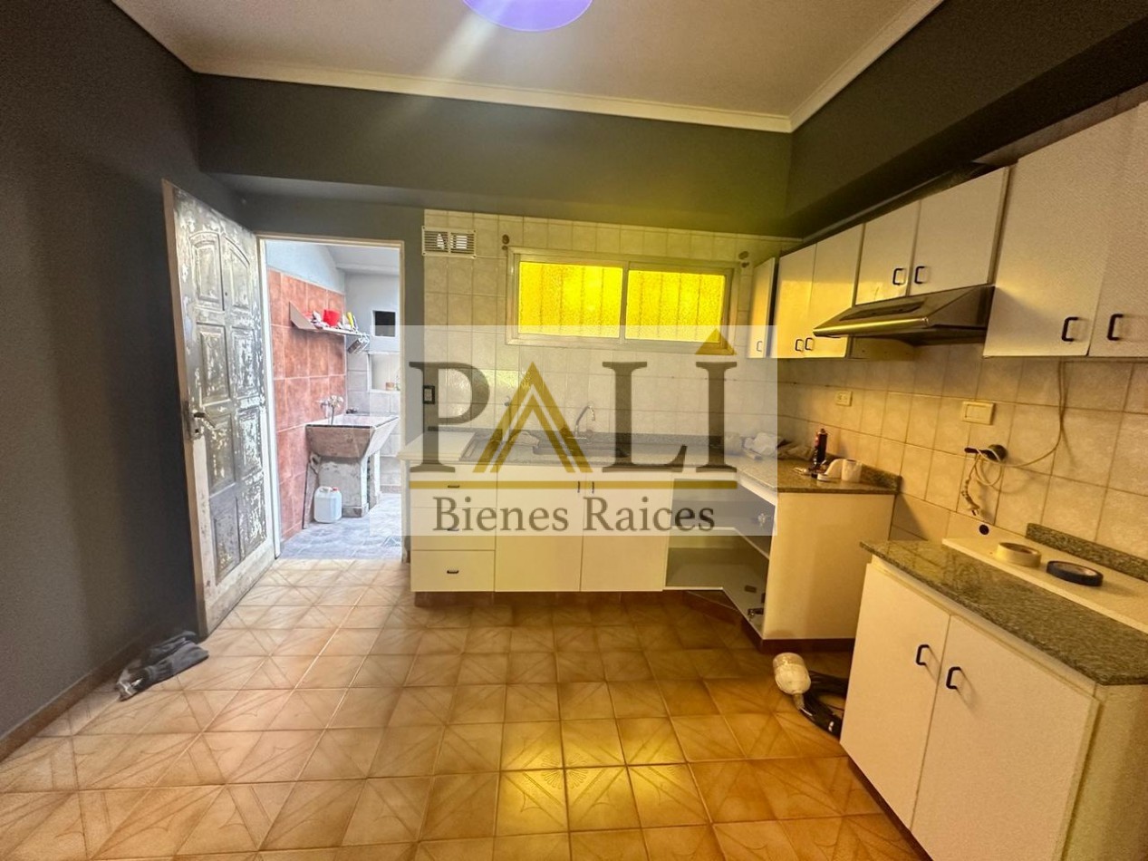 Casa 3 ambientes en alquiler - Quilmes Oeste