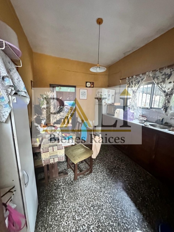 OPORTUNIDAD CASA 4 AMBIENTES EN VENTA o PERMUTA- APTA CREDITO - EN FLORENCIO VARELA