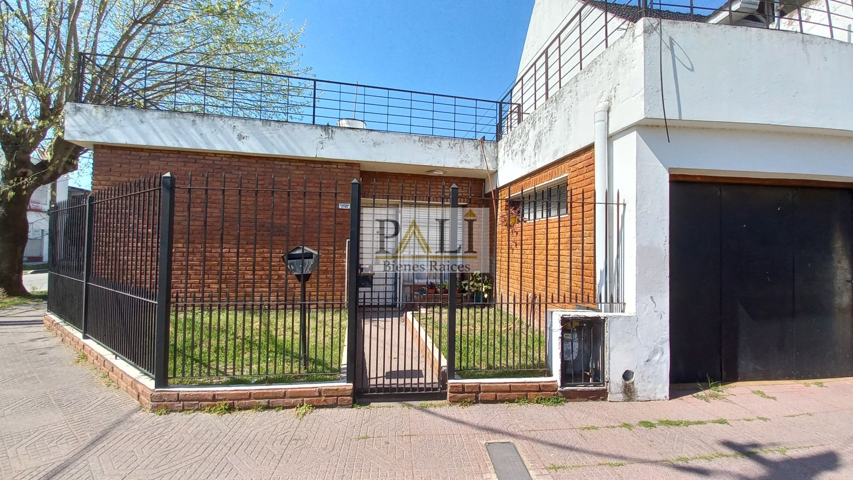 OPORTUNIDAD CASA EN VENTA - QUILMES OESTE