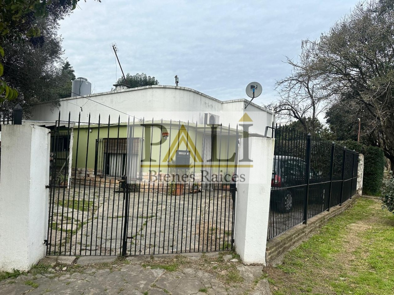 OPORTUNIDAD CASA 4 AMBIENTES EN VENTA o PERMUTA- APTA CREDITO - EN FLORENCIO VARELA