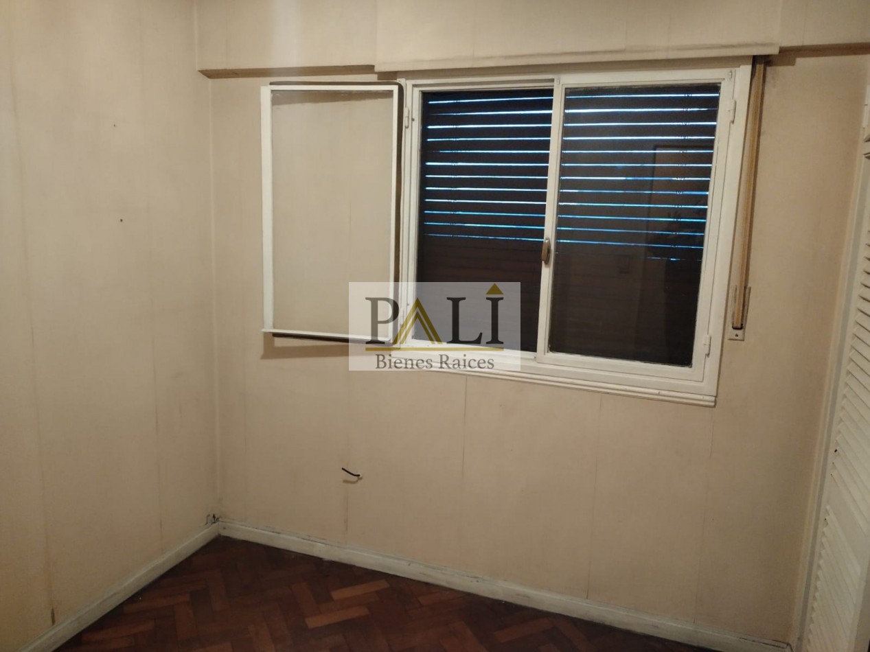 SE VENDE DEPARTAMENTO 4 AMBIENTES - BARRIO GUEMES AVELLANEDA