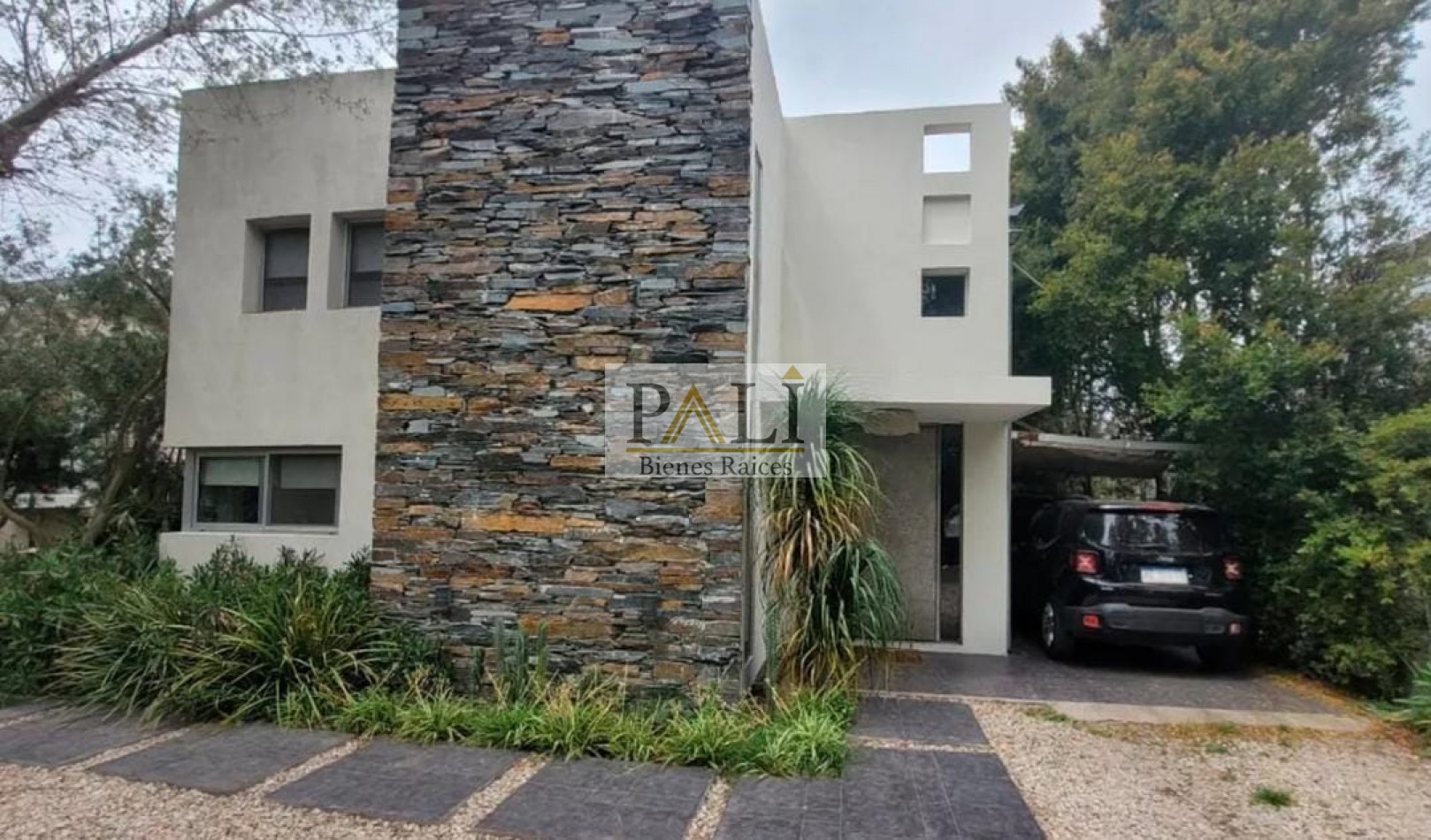 Se Vende Amplia Casa de 3 ambientes en el Golf de Ranelagh - APTA CREDITO UVA