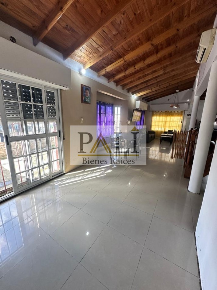 Amplio PH de 3 ambientes a la venta - RANELAGH . APTA CREDITO HIPOTECARIO