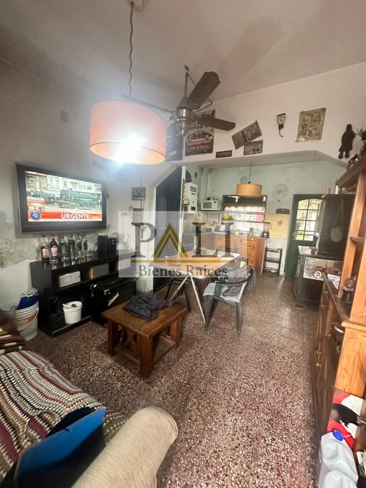 SE VENDE CASA 3 AMBIENTES QUILMES OESTE - APTA CREDITO HIPOTECARIO