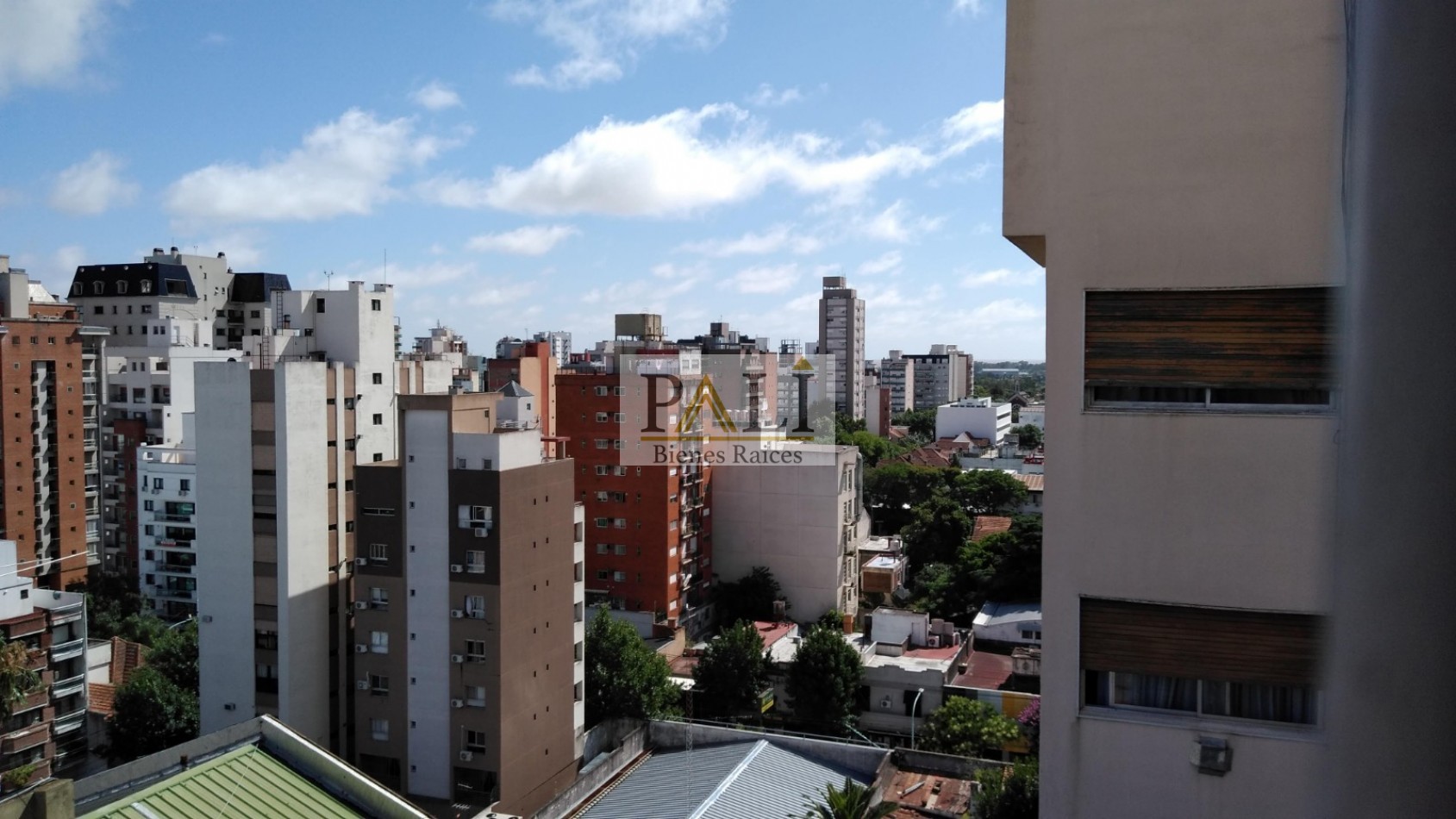 OPORTUNIDAD, Amplio departamento en Alquiler 2 1/2 ambientes - Quilmes Centro