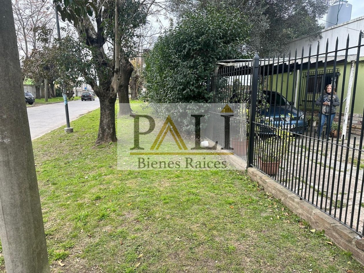 OPORTUNIDAD CASA 4 AMBIENTES EN VENTA o PERMUTA- APTA CREDITO - EN FLORENCIO VARELA