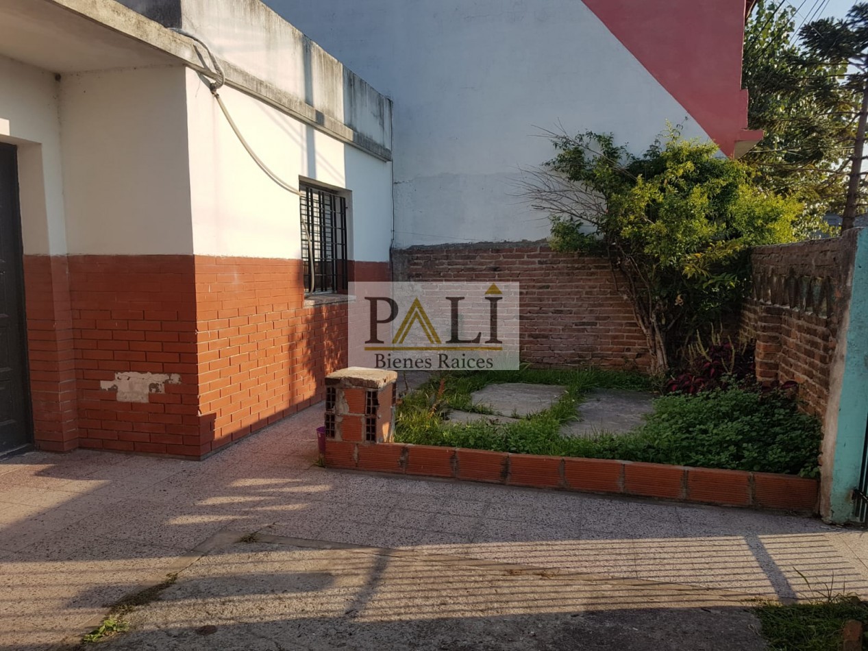 SE VENDE CASA 3 AMBIENTES QUILMES OESTE - APTA CREDITO HIPOTECARIO